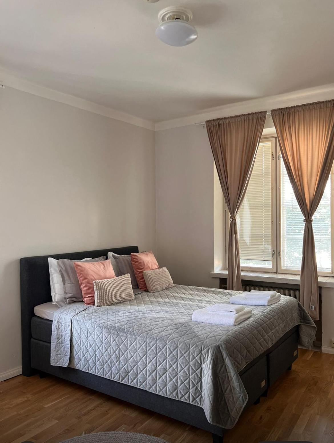 Your Chic Vibrant Airbnb Helsinki Eksteriør billede